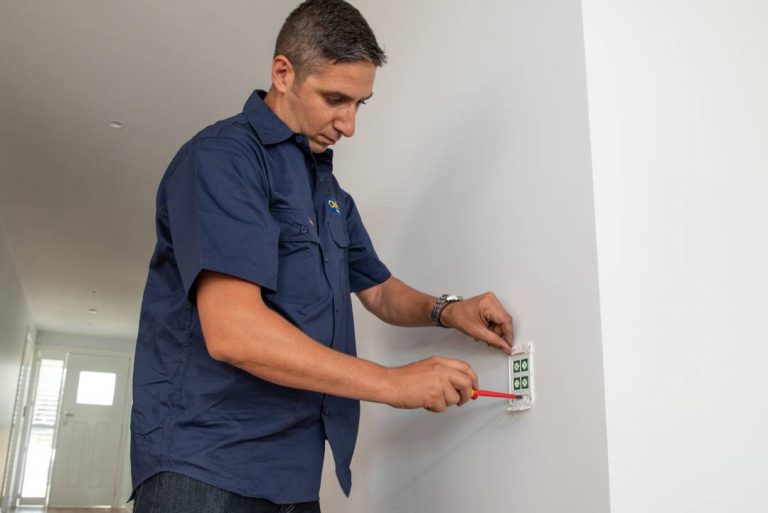 Experienced electricians in Darwin O'Brien Electrical Winnellie
