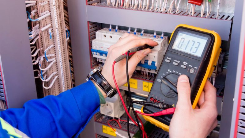 Top 5 Signs That You May Have Electrical Issues At Your Property