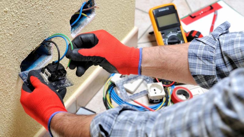 When Should I Call An Emergency Electrician In Castle Hill?
