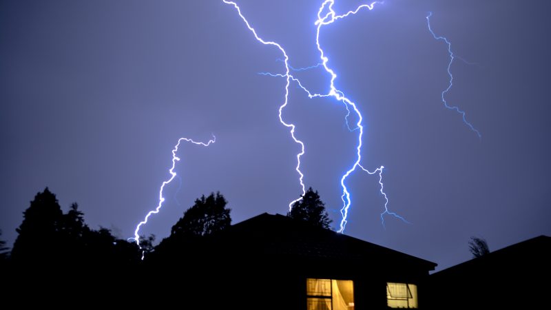 7 Safety Tips to Help Protect Your Home and Vehicle from an Approaching Storm