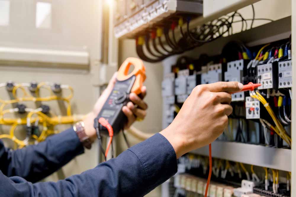 Do You Need An Electrician In Sunnybank? Call Us!
