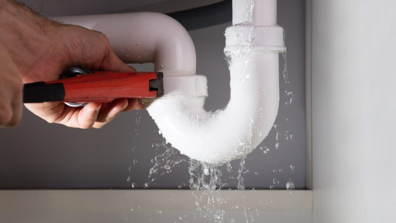 When Should I Call An Emergency Plumber On The Central Coast?
