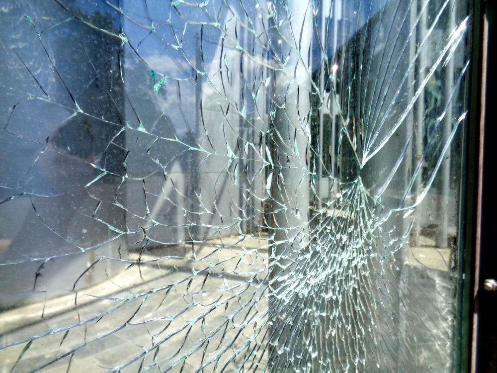 Emergency Glass Repair: 6 Things You Should Do When Glass Breaks