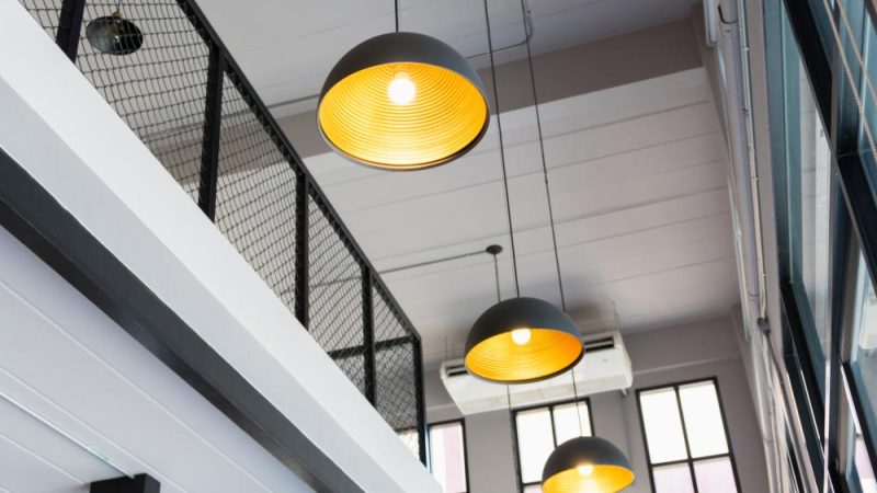 What Causes Lights To Flicker?