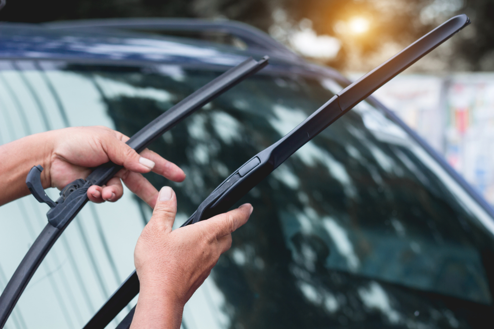 Tips For Replacing Your Windscreen Wipers