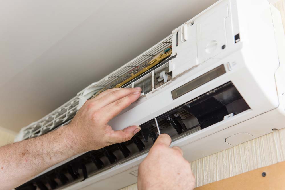 What To Do With Air Conditioner Gas Leaks