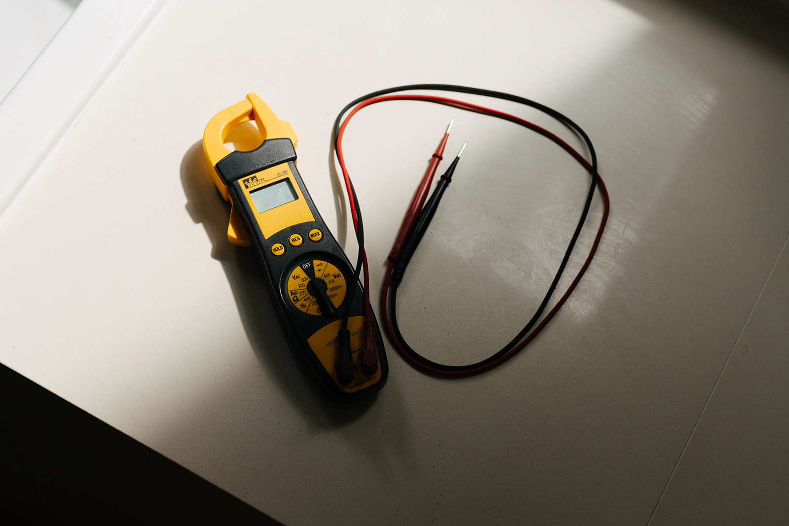 Emergency Electrician Services in Port Macquarie: When to Call for Help