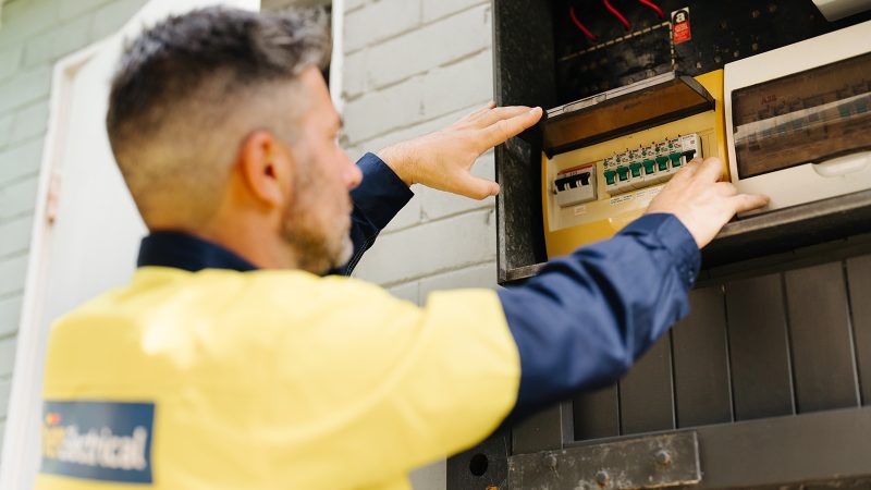 7 Common Electrical Issues In Commercial Buildings And Fixes